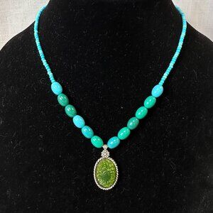 Vintage Green Resin Flower Pendant Necklace with Turquoise Blue Beads